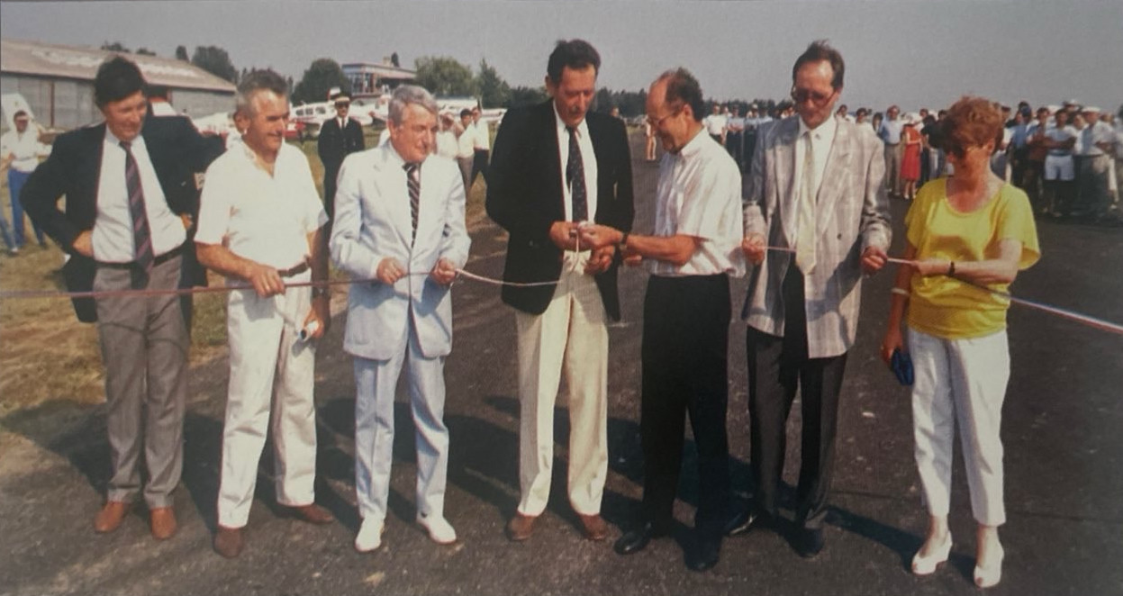 Inauguration de la piste en dur
